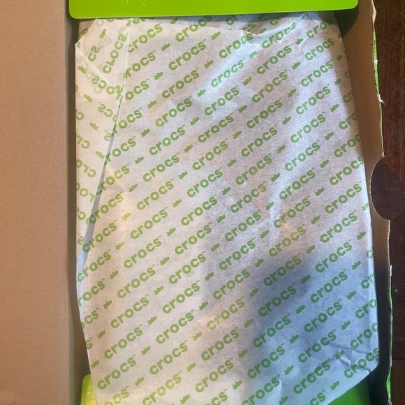 Black Classic Crocs Men Size 10 - Picture 2 of 2